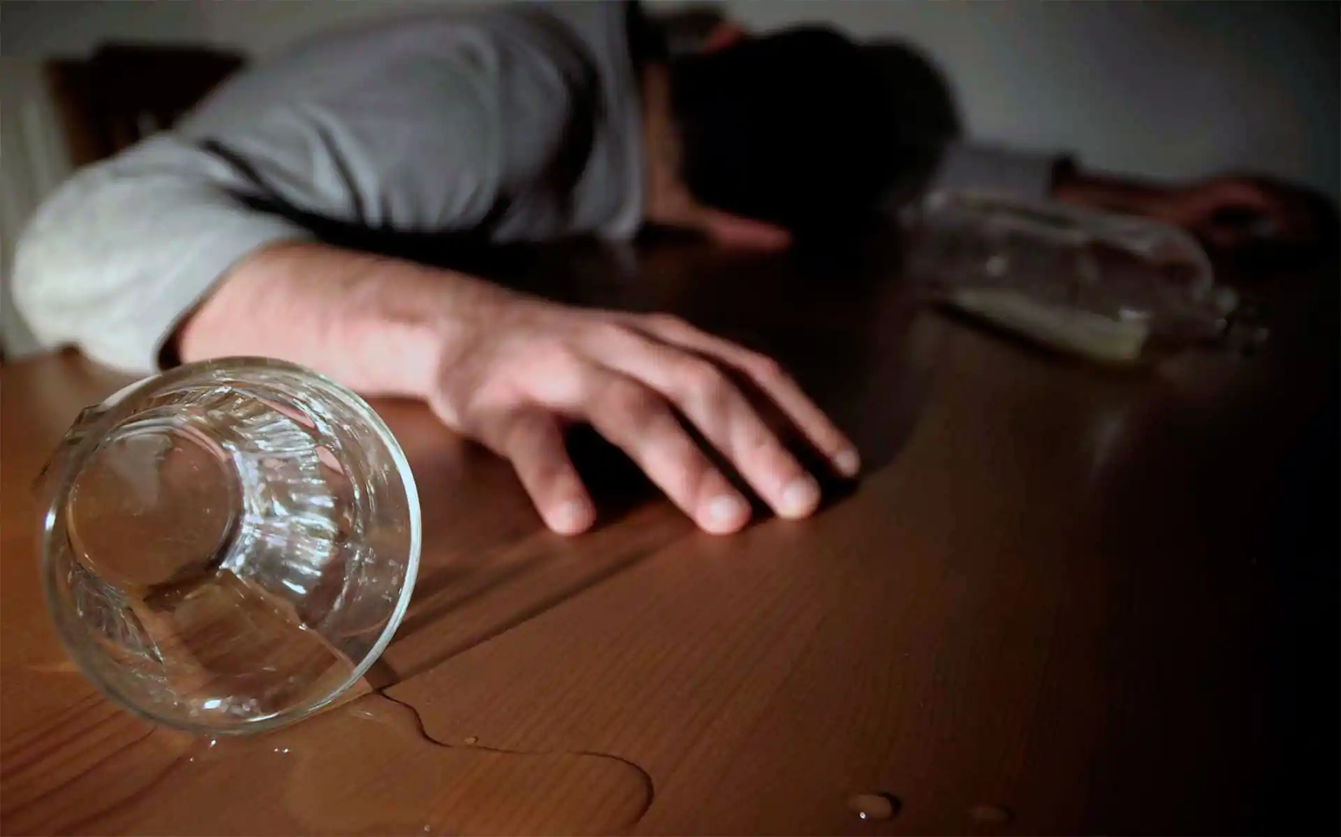 Как выйти из запоя на дому своими силами